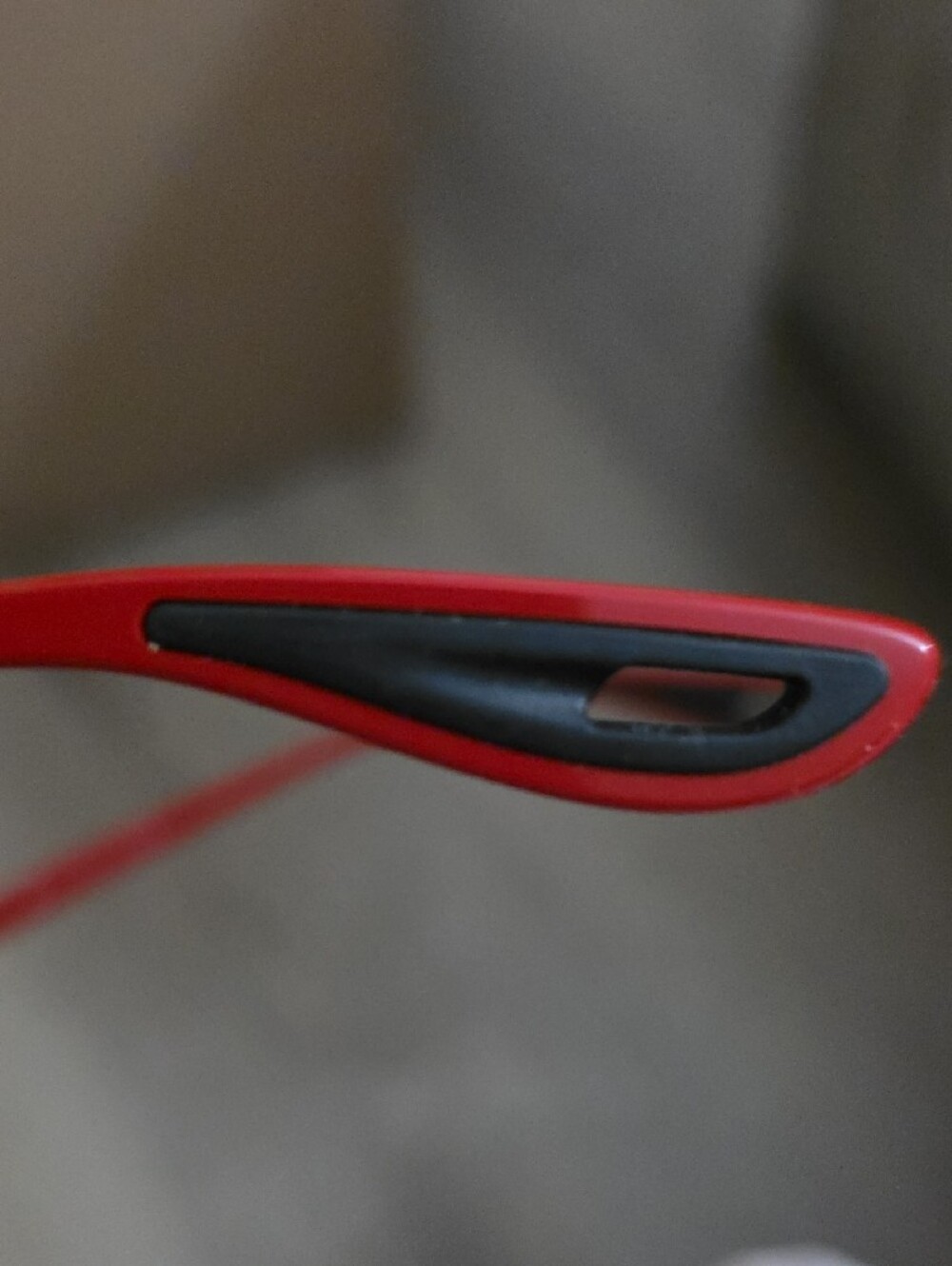 Ray-Ban Scuderia Ferrari Sunglasses Red Temples with Black Hinges - Picture 5 of 8